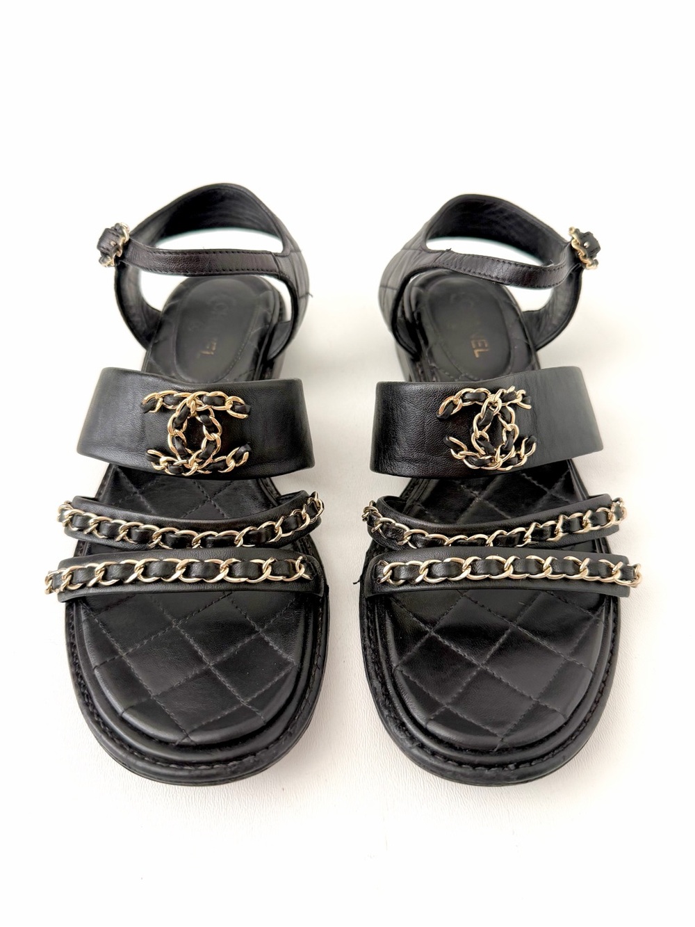 CHANEL || CC Chain Quilted Lambskin Flat Sandals Black Gold 37 C